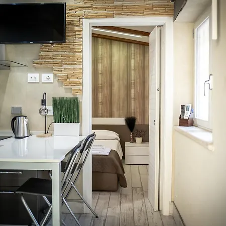 Jubilee Mini Loft Near Rome & Free Wi-fi