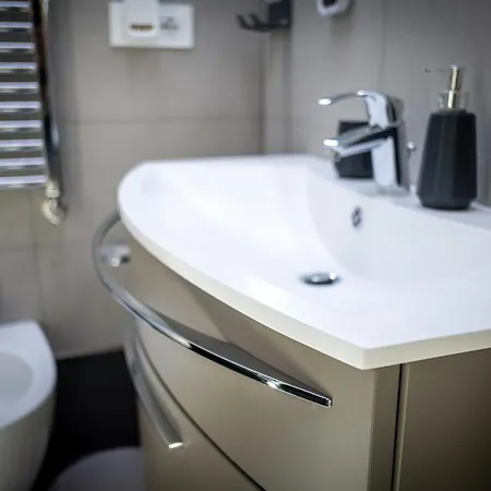 Jubilee Mini Loft Near Rome & Free Wi-fi *